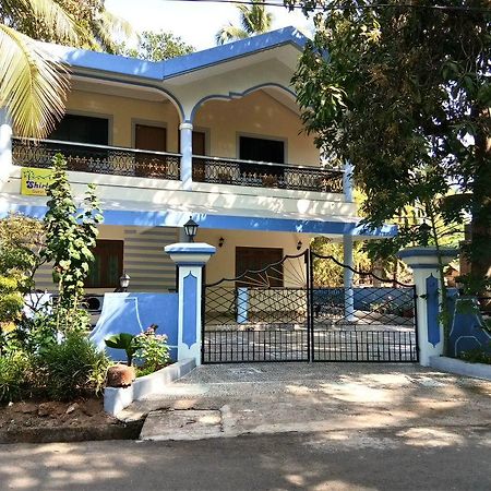 Shirley'S Guest House Majorda Esterno foto