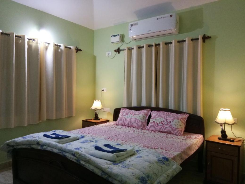 Shirley'S Guest House Majorda Esterno foto