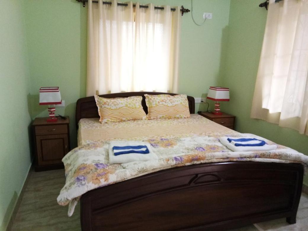 Shirley'S Guest House Majorda Esterno foto