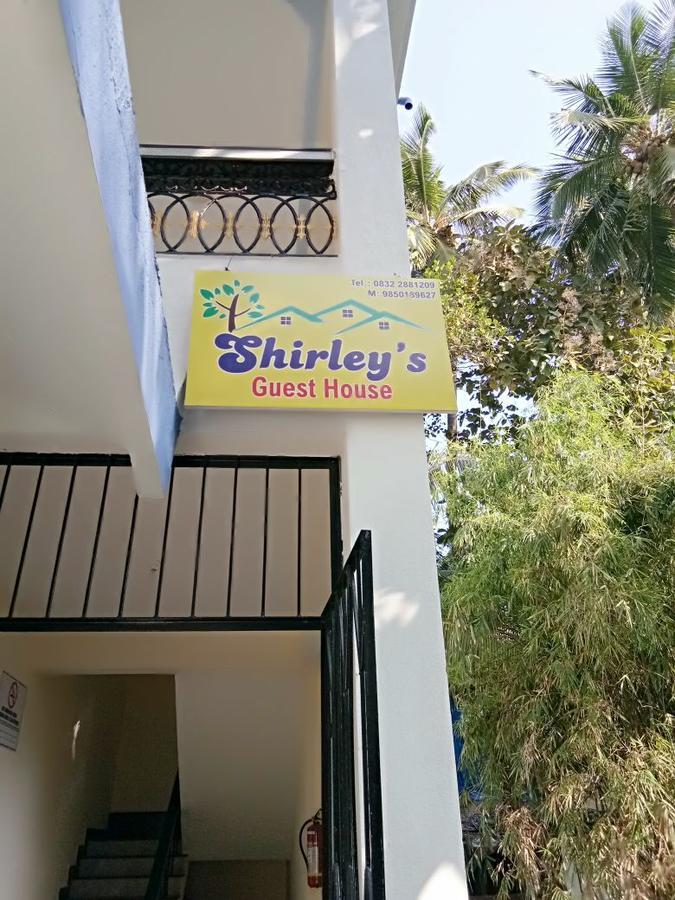 Shirley'S Guest House Majorda Esterno foto