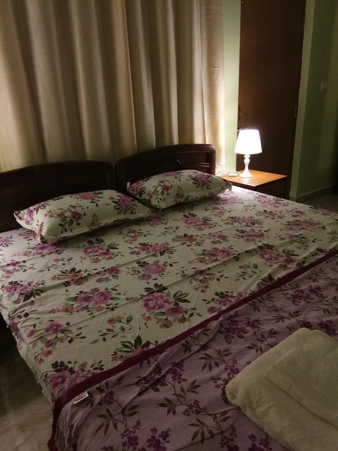 Shirley'S Guest House Majorda Esterno foto